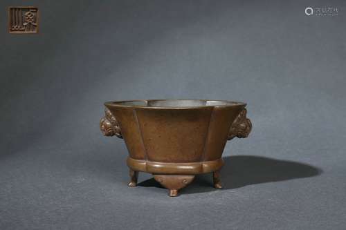 Begonia-shaped Censer with Sky Chicken-shaped Handles