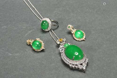 A Set Jewelries