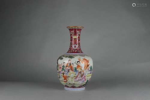 Famille-rose Enameled Vase with Gold-traced Design of Figure...