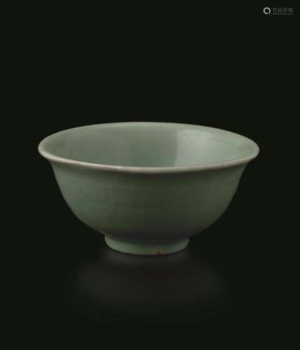 1600s A Longquan porcelain bowl, China, Ming Dynasty