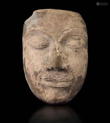 A stone Buddha head, Thailand, Ayutthaya, 1500s