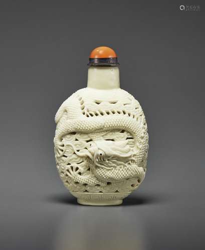 A CREAMY-WHITE-GLAZED PORCELAIN SNUFF BOTTLE