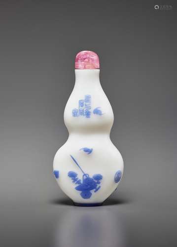 A BLUE-OVERLAY OPAQUE WHITE GLASS DOUBLE-GOURD-FORM SNUFF BO...