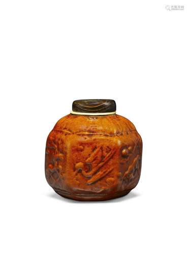 A MOLDED GOURD HEXAGONAL 'SNUFF BOTTLE'