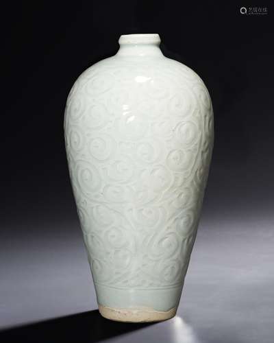 A RARE QINGBAI TIXI -STYLE CARVED MEIPING