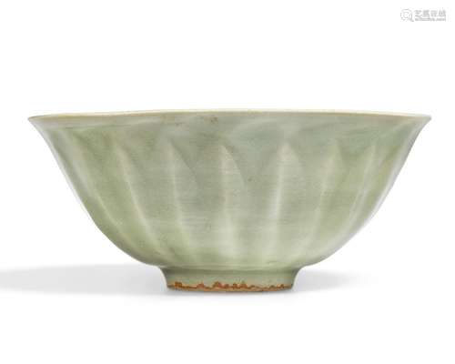 A LONGQUAN CELADON BOWL