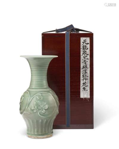 A MOLDED LONGQUAN CELADON BALUSTER VASE