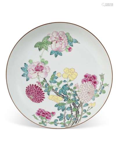 A FAMILLE ROSE SAUCER DISH