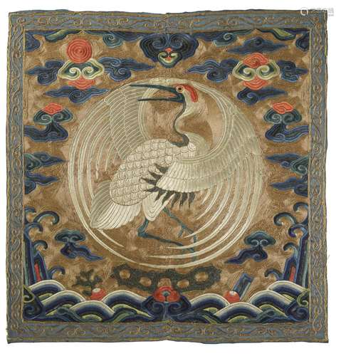 AN EMBROIDERED GOLD-GROUND RANK BADGE OF A CRANE, BUZI