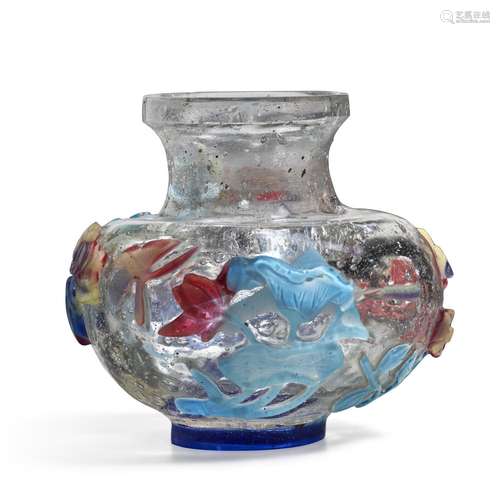 A SMALL CARVED MULTI-COLORED OVERLAY GLASS JARLET