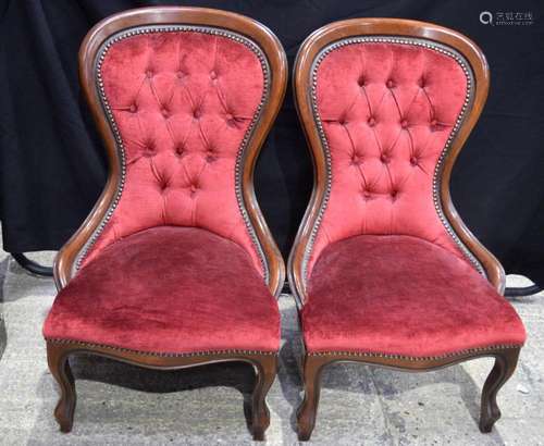 A pair of Victorian Mahogany balloon back dining chairs 93 x...