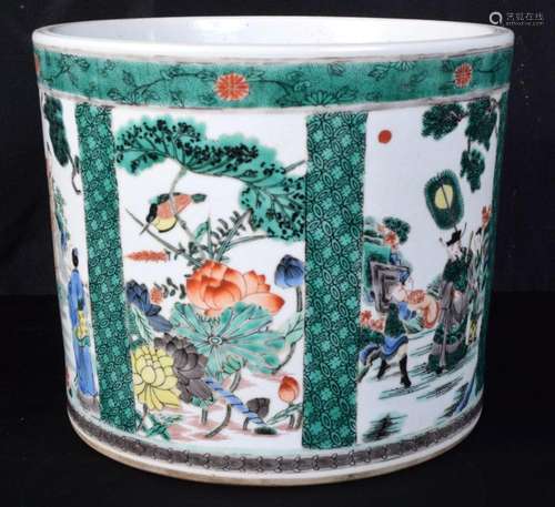 Kangxi Famille-Verte brush pot decorated with figures and bi...