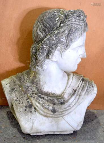 A marble bust of a maiden 62 x 50 x 30 cm.