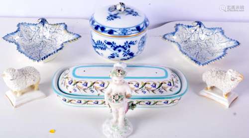 A collection of English and Continental porcelain pickle dis...