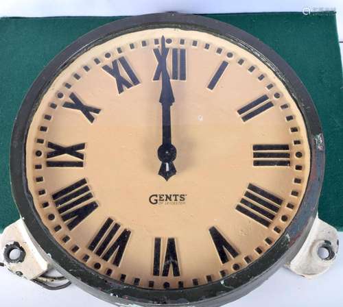 A large cast Iron Gents of Leicester Industrial wall clock 4...