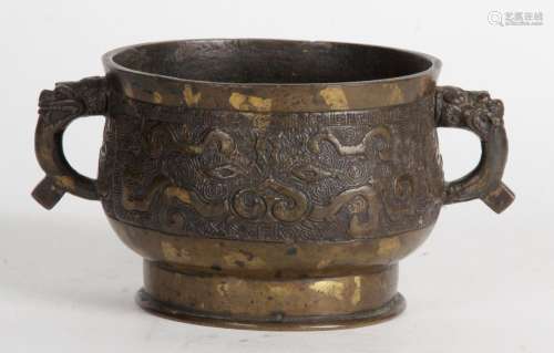 CHINE, XVIIE SIÈCLE Brûle-parfum de forme Gui, en bronze de ...