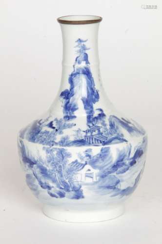 CHINE POUR LE VIETNAM, XIXE SIÈCLE Vase bouteille à panse ca...