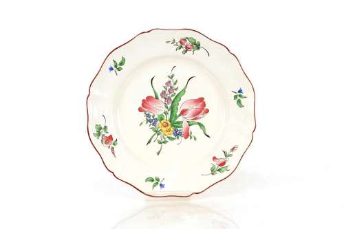 A quantity of Lune Ville French dinnerware