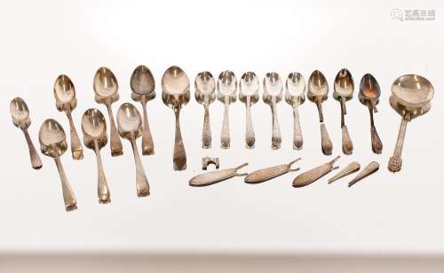 A collection of various silver teaspoons etc.some AF