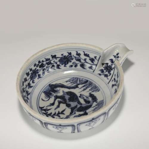 YUAN BLUE & WHITE PORCELAIN WATER SCOOP