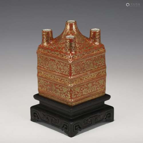 QING QIANLONG FIVE-BARREL GILT DECORATED CONG VASE ON