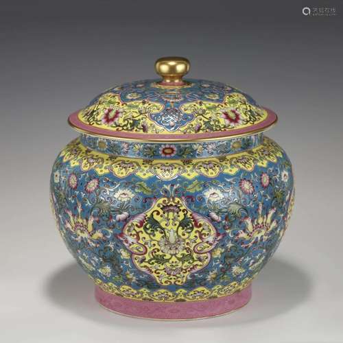 QING QIANLONG FAMILLE ROSE JAR