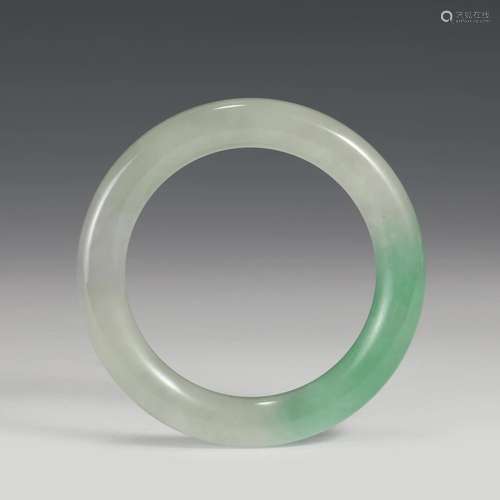 JADEITE BANGLE