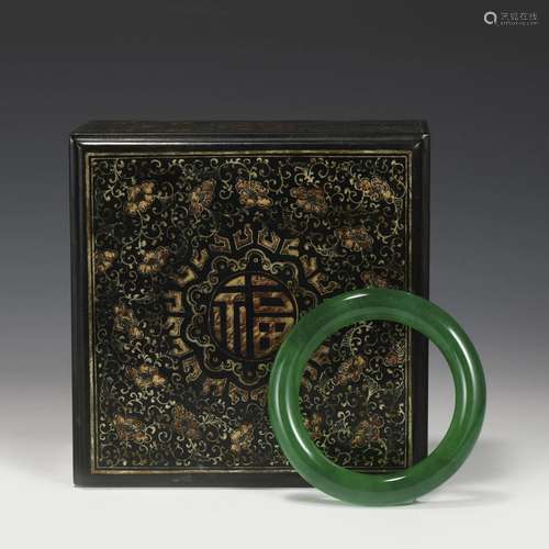 JADEITE BANGLE IN BOX