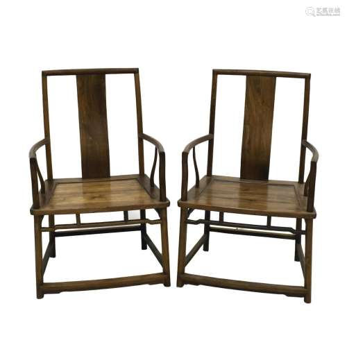 ANTIQUE HUANGHUALI SOUTHERN OFICCER HAT ARM CHAIRS