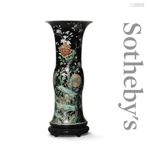 18TH C FAMILLE NOIRE BIRD & FLOWER BEAKER VASE