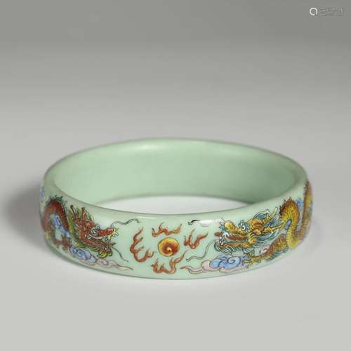 DRAGON MOTIF GREEN PEKING GLASS BANGLE