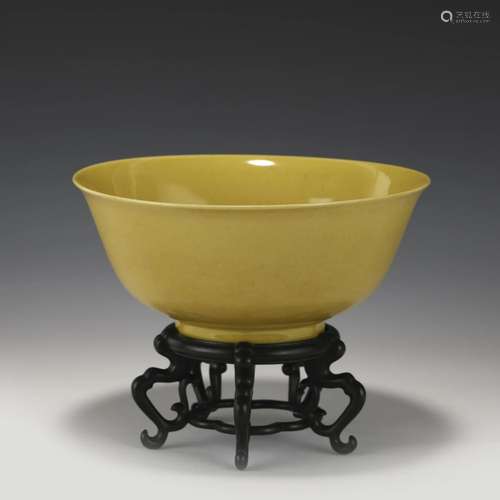 MING CHENGHUA YELLOW GLAZED BOWL