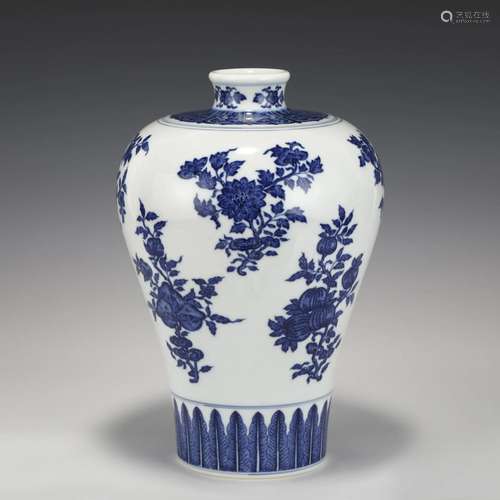 QING YONGZHENG BLUE & WHITE MEIPING JAR