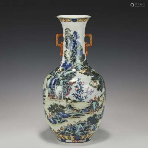 QING QIANLONG FAMILLE ROSE VASE