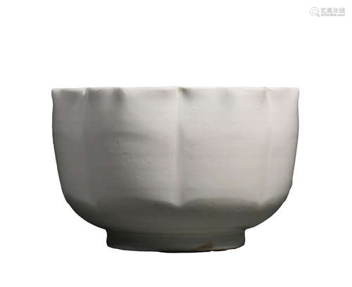 Ding Kiln Flower-mouth Cup