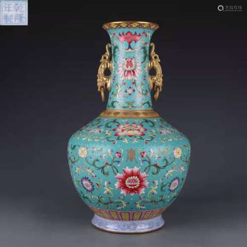 Famille Rose Turquoise Green Bottle with the Pattern of Lotu...