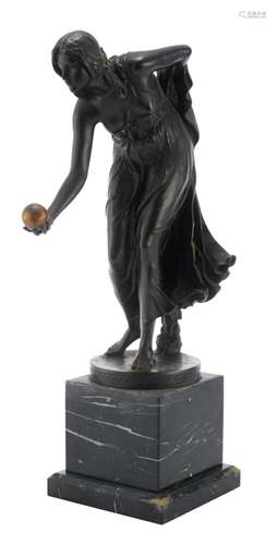 A BRONZE FIGURE, 'KUGELSPIELERIN' BY WALTER SCHOTT (...