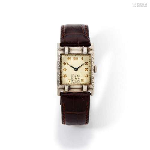 Anonyme, vers 1930. Une montre rectangulaire en argent Art D...