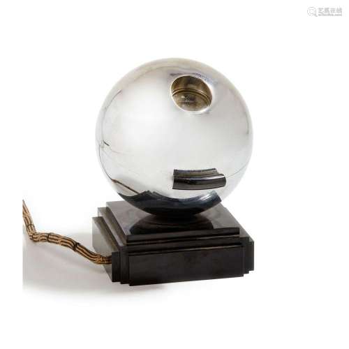 Horoplafon, vers 1930. Une horloge de bureau à projection re...