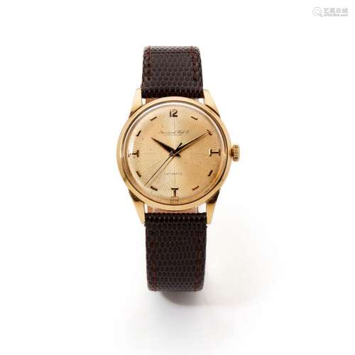IWC, n° 127240, vers 1965. Une belle montre classique en or,...