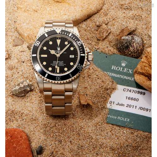 Rolex, Sea-Dweller, Réf. 16660, dite Triple Six , n° 747xxxx...