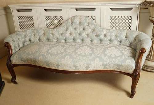 EARLY VICTORIAN WALNUT SETTEE