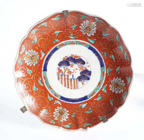 19TH CENTURY JAPANESE IMARI PLATE