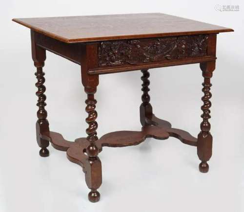 18TH-CENTURY OAK SIDE TABLE