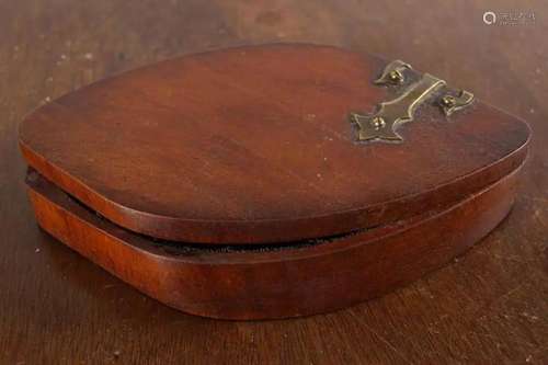 GEORGE III MAHOGANY AND BRASSBOUND JEWELLERY BOX