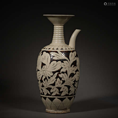 Cizhou kiln bottle of Song Dynasty of China