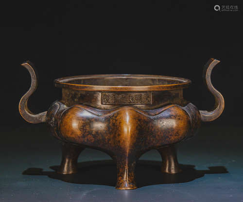 Chinese incense burner from Ming Dynasty