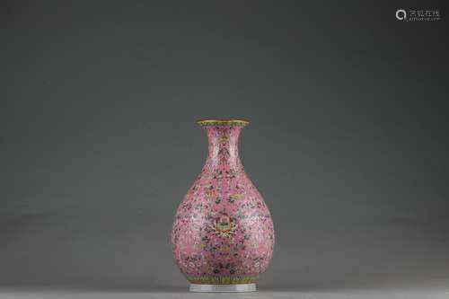 Carmine Red Glazed Pear-shaped Vase with Floral Design, Daog...