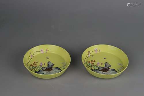 Famille Rose Plate with Flower and Bird Design on A Yellow G...