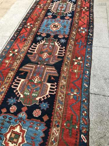 ANTIQUE HERIZ RUNNER